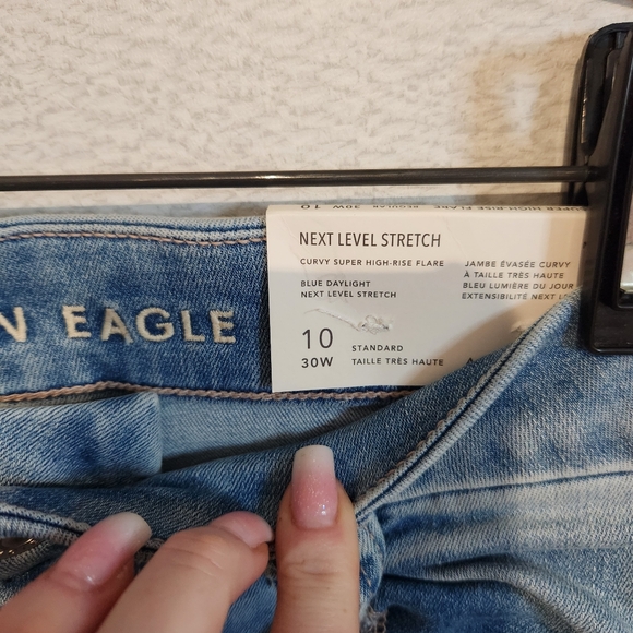 American Eagle Curvy Super High Rise Flare Jeans Womens Size 10 - Picture 3 of 7